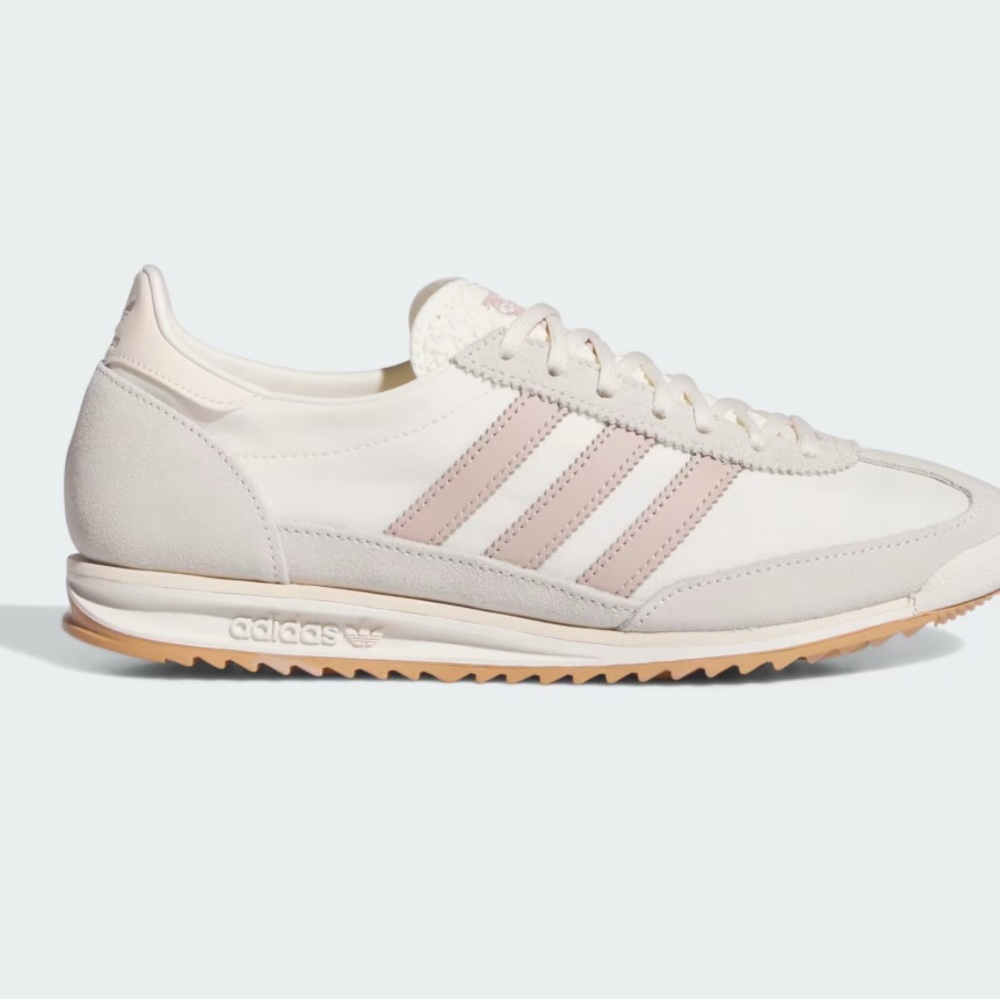 adidas Women’s Beige and Light Pink Sneakers